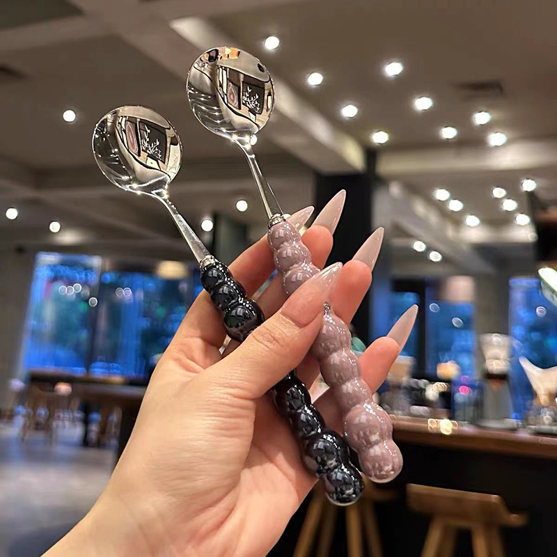 Łyżka z perłowym uchwytem Łyżk – Kitchen Gadgets Must Have recenzja i cena